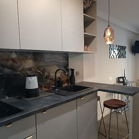 Studio Apartment Purple Sunset - 2+1 บาชกาโวดา ภายนอก รูปภาพ