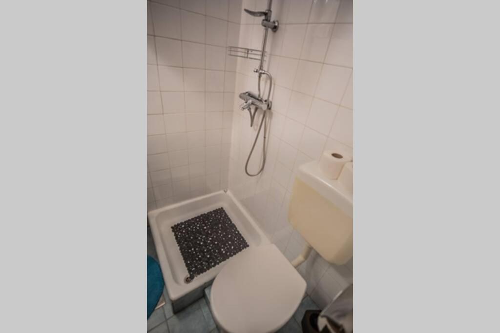 Studio Apartment Purple Sunset - 2+1 บาชกาโวดา ภายนอก รูปภาพ