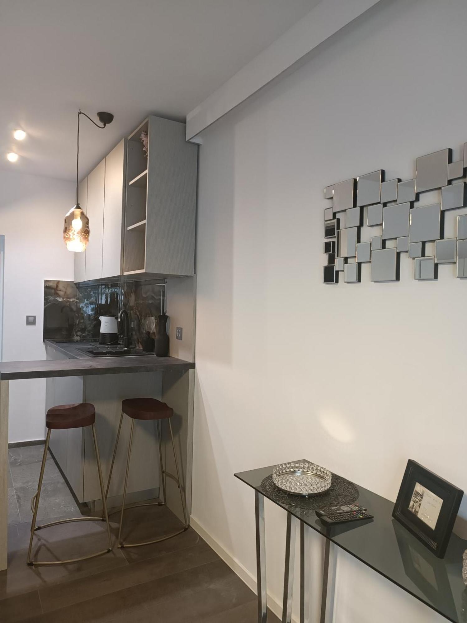 Studio Apartment Purple Sunset - 2+1 บาชกาโวดา ภายนอก รูปภาพ