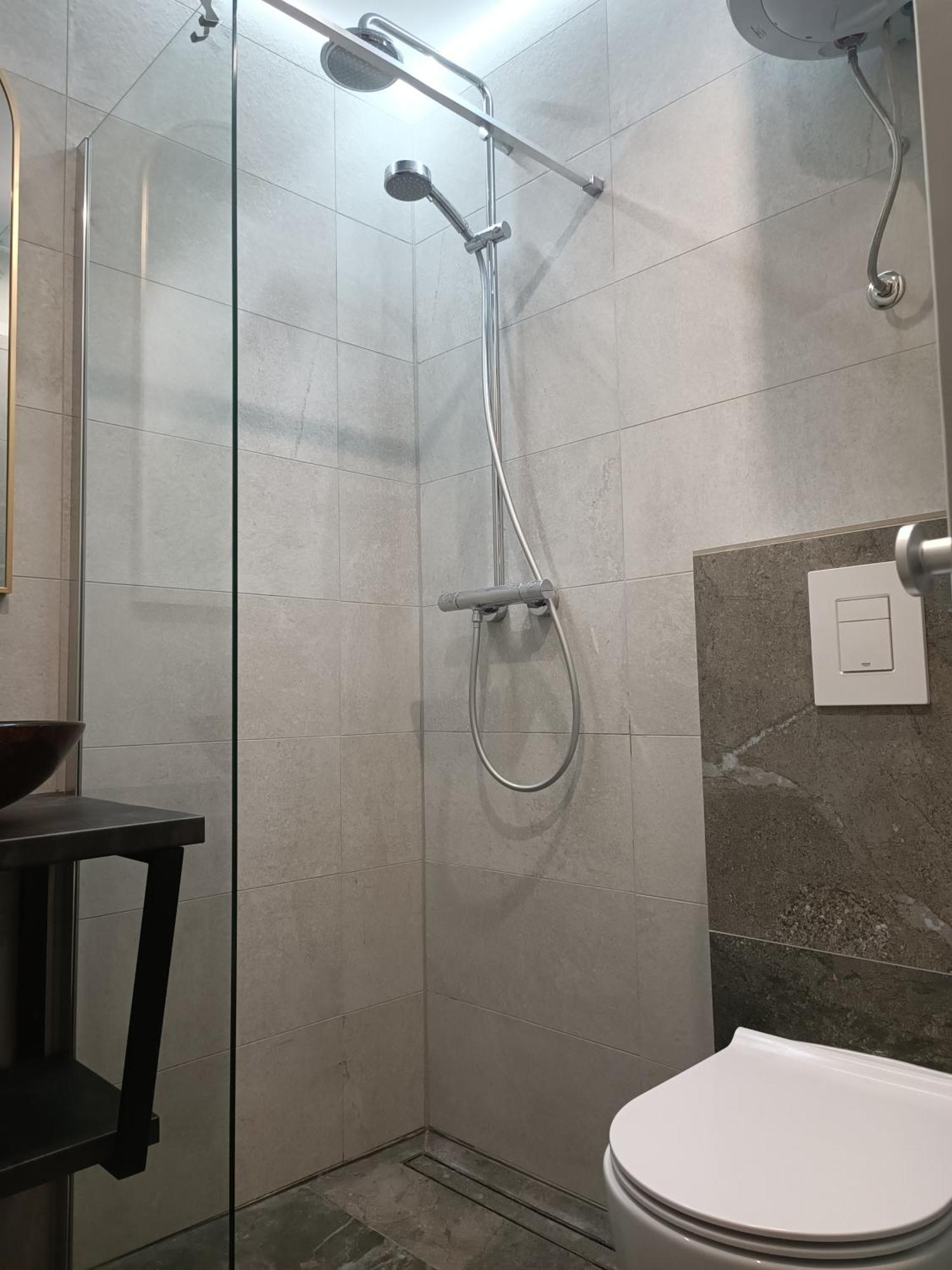 Studio Apartment Purple Sunset - 2+1 บาชกาโวดา ภายนอก รูปภาพ